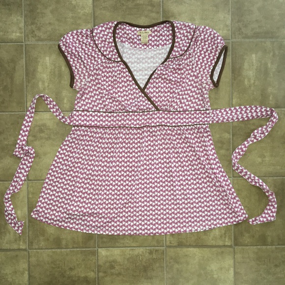 Very Unique Pink/White Cone patterned Top Size 1X - Picture 2 of 7